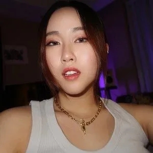 歌手SIENA的图片