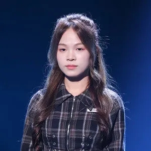 歌手张琳的图片