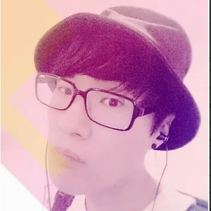 歌手Kipes的图片