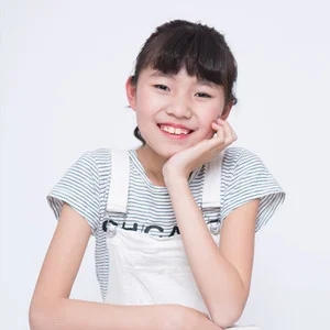伴奏爱笑的女孩的封面