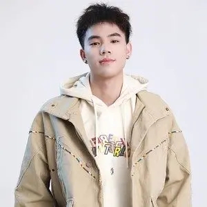 歌手树泽的图片