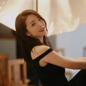 歌手黄小蕾的图片