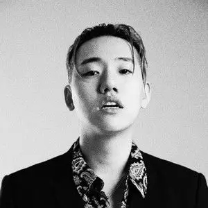 歌手Chuck Tour的图片