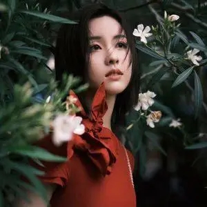 歌手陈都灵的图片