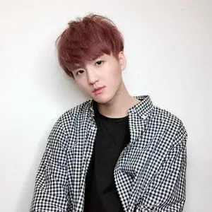 歌手许凯皓的图片