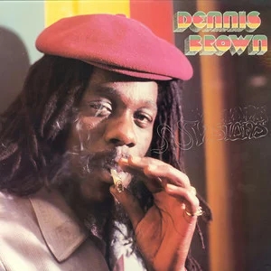 歌手Dennis Brown的图片