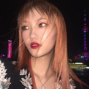 伴奏太美了吧 (黑怕女孩) (精消带和声)的封面