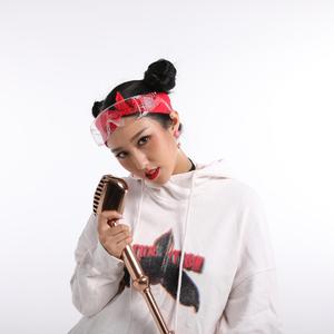 歌手李雨霏的图片