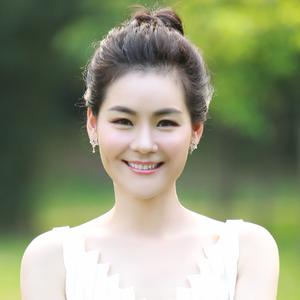 歌手梅子的图片