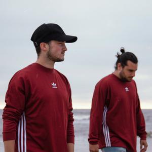 歌手Danny & Tariq的图片