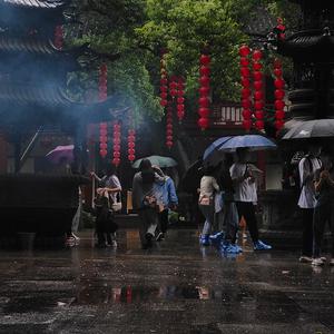 歌手张秋水的图片
