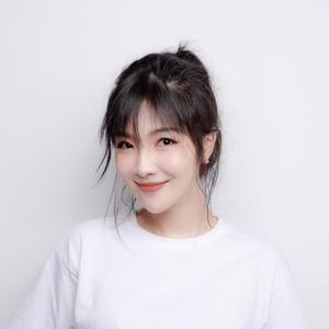 歌手李沫非的图片