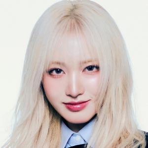 歌手丽兹（LIZ）的图片