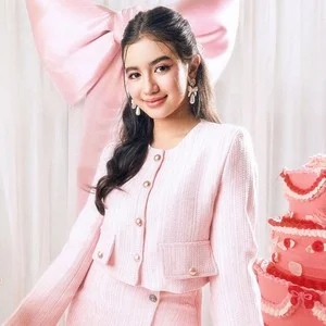 歌手Norodom Jenna（诺罗敦·珍娜）的图片
