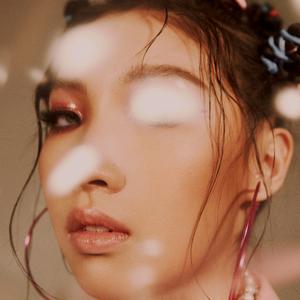 歌手Karencici的图片