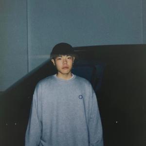 歌手周舟的图片