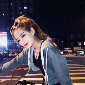 歌手王梦瑶的图片