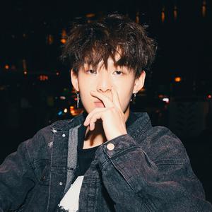 伴奏其实我们都一样Live 精消纯伴奏的封面