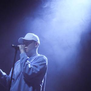 歌手Wiz_H张子豪的图片