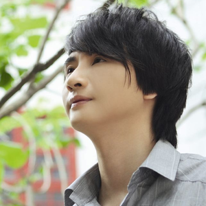 歌手郑东的图片