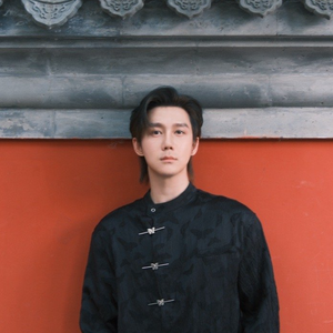 歌手王一哲的图片