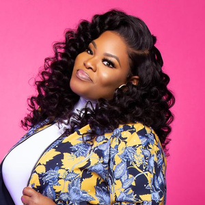 歌手Tasha Cobbs Leonard的图片