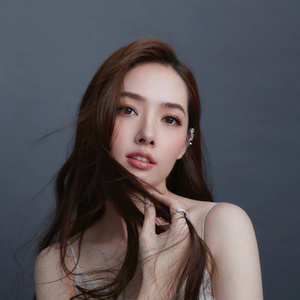 歌手郭碧婷的图片