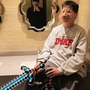 伴奏莫愁乡(纯净版伴奏)无人声的封面