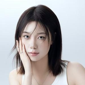 歌手王佳音的图片