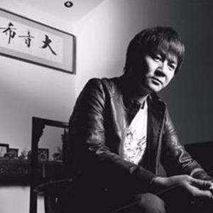 歌手栾树的图片