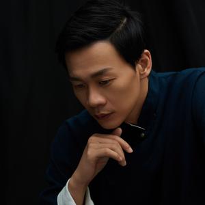 歌手万寿宁的图片
