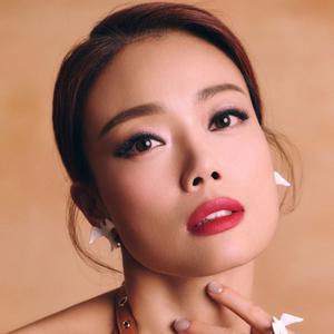 歌手容祖儿的图片