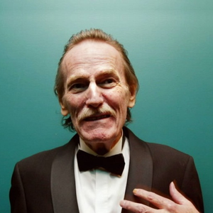 伴奏Beautiful (Karaoke Version)的封面