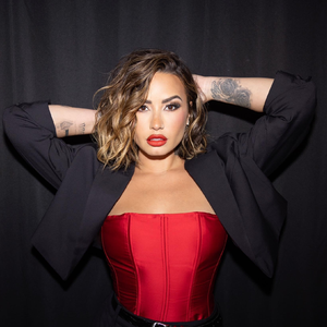 歌手Demi Lovato的图片