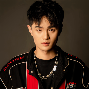 歌手柴行敏的图片