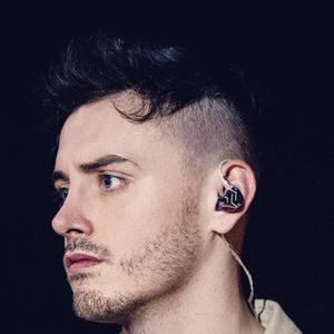 歌手Billy Reekie的图片