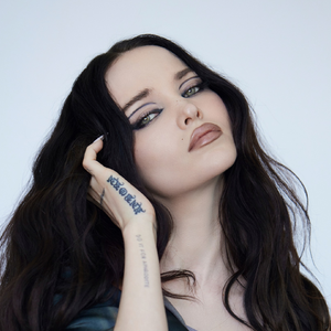 伴奏Ways To Be Wicked ('from Descendents 2')(karaoke)的封面