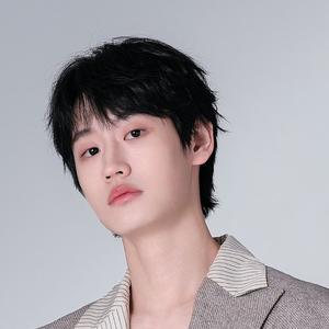 歌手AK刘彰的图片