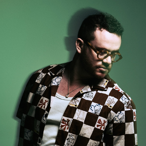 歌手Sam Fischer的图片