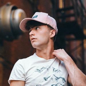 伴奏Never Know (带和声)的封面