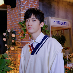 伴奏过季的第一场雨 (精消带和声)的封面