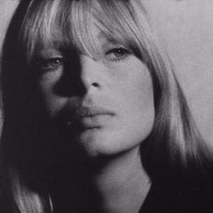 伴奏Bleeding Love 和声的封面