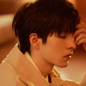 伴奏勇敢的人先享受世界 (精消带和声)的封面