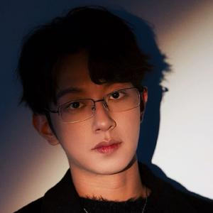 伴奏骗着 (男声版) (精消无和声纯伴奏)的封面