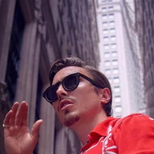 歌手Marc Rebillet的图片