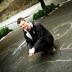 歌手Koreless的图片