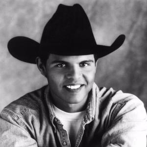歌手Rick Trevino的图片