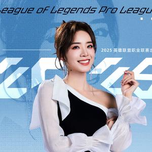 歌手余霜的图片