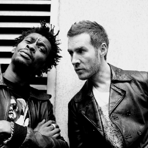 歌手Massive Attack的图片