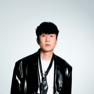 伴奏飞机的封面